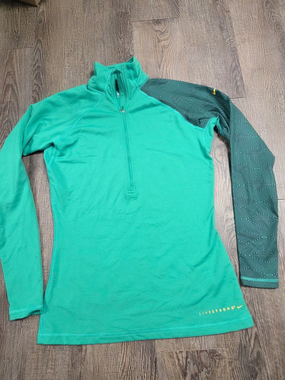 Nike Pro Hyper warm Half-Zip Training Top Livestrong Green Long Sleeve Large